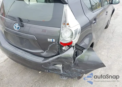 2012 Toyota Prius C Four z USA, uszkodzony, nr VIN JTDKDTB31C1025736